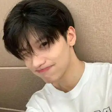 帅气清爽男生头像清新看着很舒服的男头