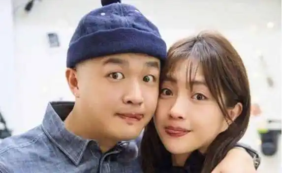 女生_父母_孩子