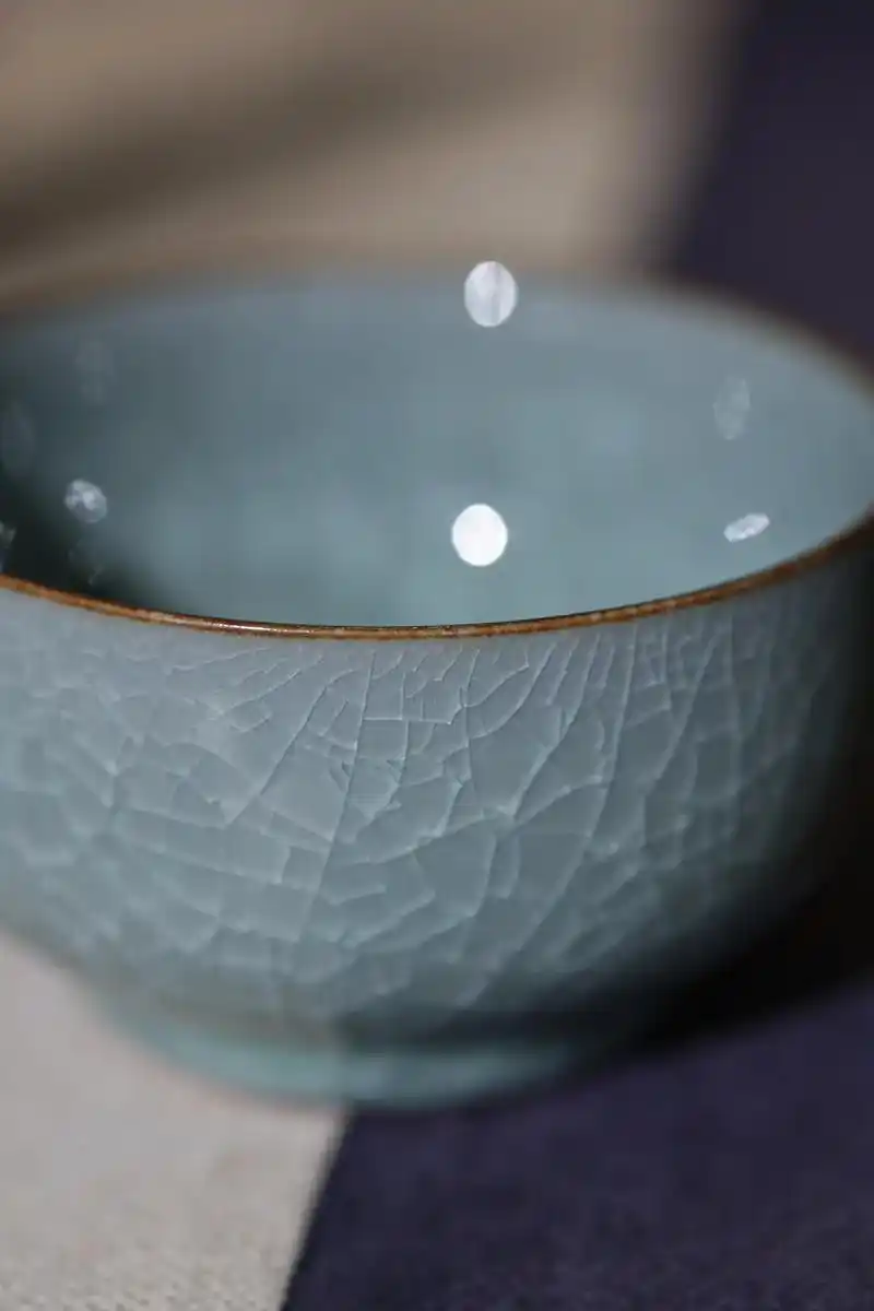 龙泉青瓷冰裂纹禅定杯