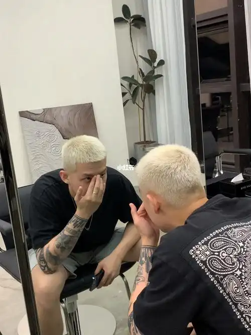 寸头男生白灰南昌染发推荐