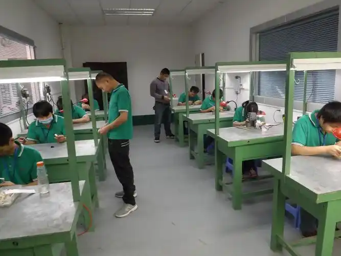 东莞硅胶模具抛光加工厂客户都选毅顺省模