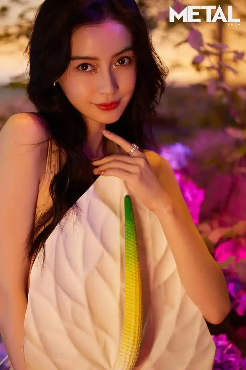 angelababy时尚杂志封面 - 抖音