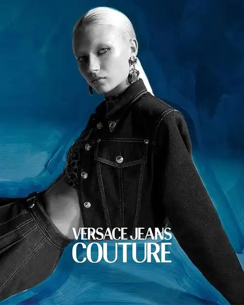 范思哲versacejeanscouture2020运动