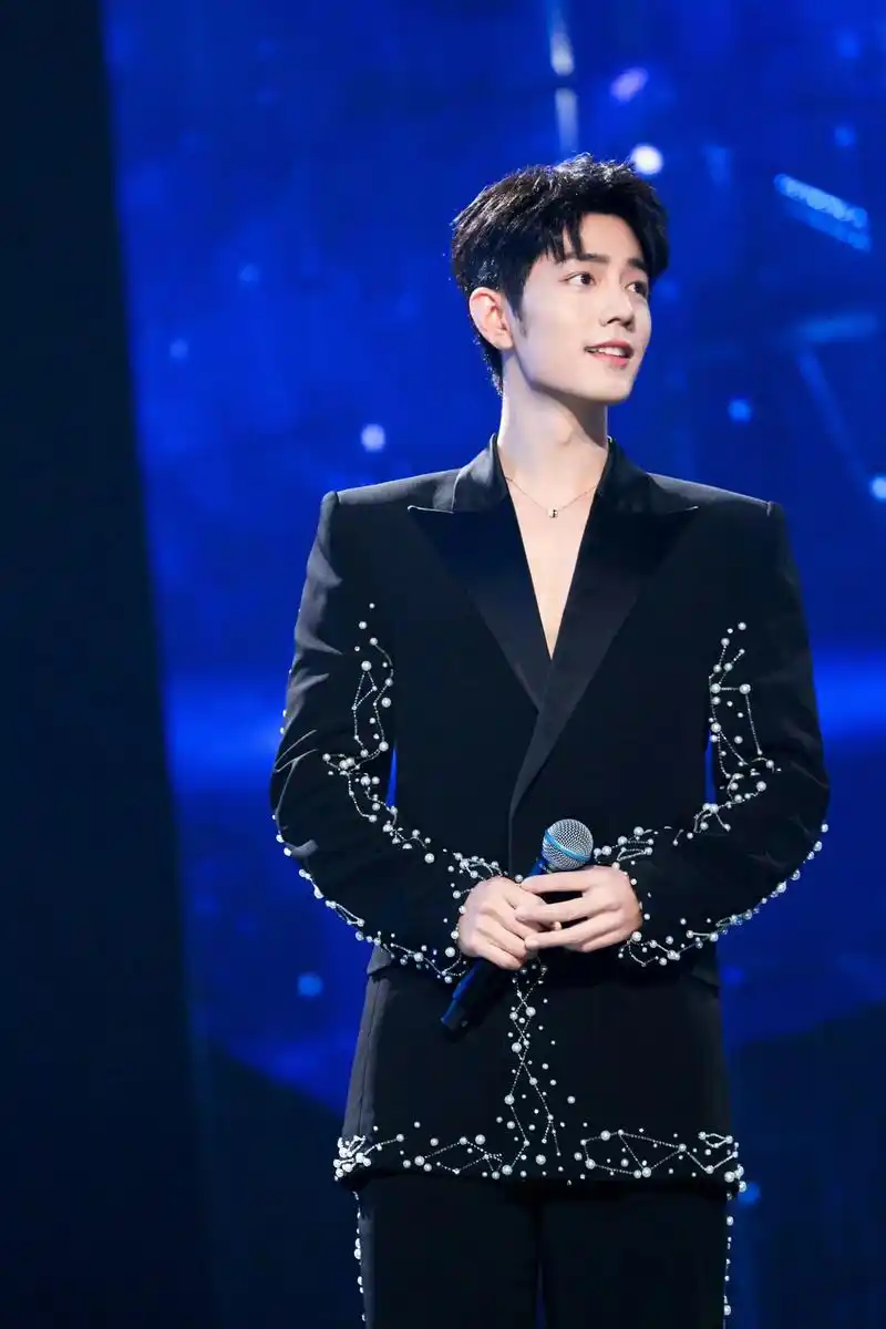 最帅最有情有义的郭靖已上线#射雕英雄传侠之大者#肖战