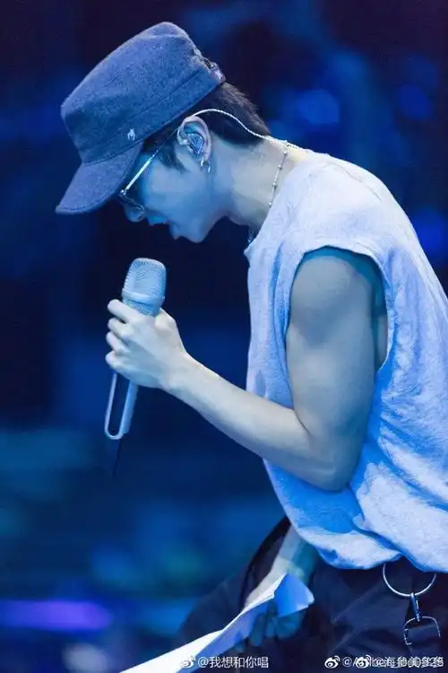 华晨宇说马嘉祺是很大的惊喜##华晨宇有腹肌但绝对不露