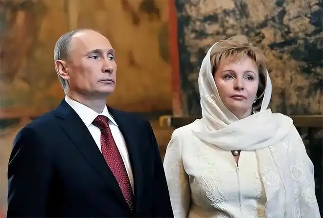 硬汉普京的婚姻给不了妻子陪伴只能眼睁睁看她嫁小21岁鲜肉男