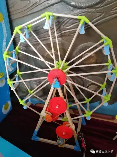 大华垃圾分类教育活动之废旧物品创意手工作品展