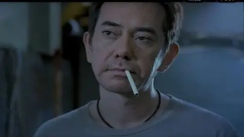 凭借三级片就第一次获得影帝的黄秋生这次再获影帝之位