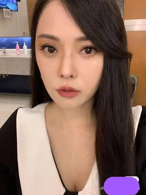 53岁伊能静太冻龄!无滤镜自拍照曝光太绝了