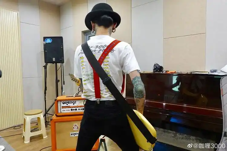 大啃的相册-蒋晗-海龟先生贝斯手