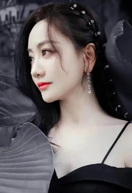 杨蓉,一位被出色演技埋没了的绝美演员