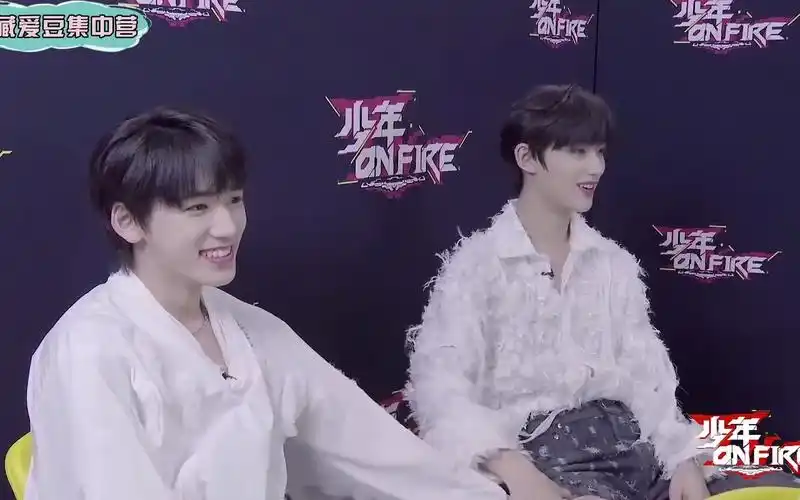 【翔霖】严浩翔贺峻霖《做我的猫》舞台全程高能,队友反应惊掉下巴