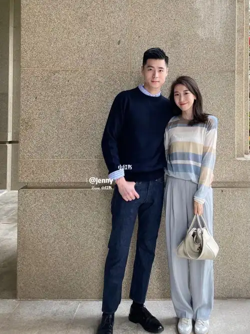 ootd183cm和163cm蓝色系毛衣情侣穿搭