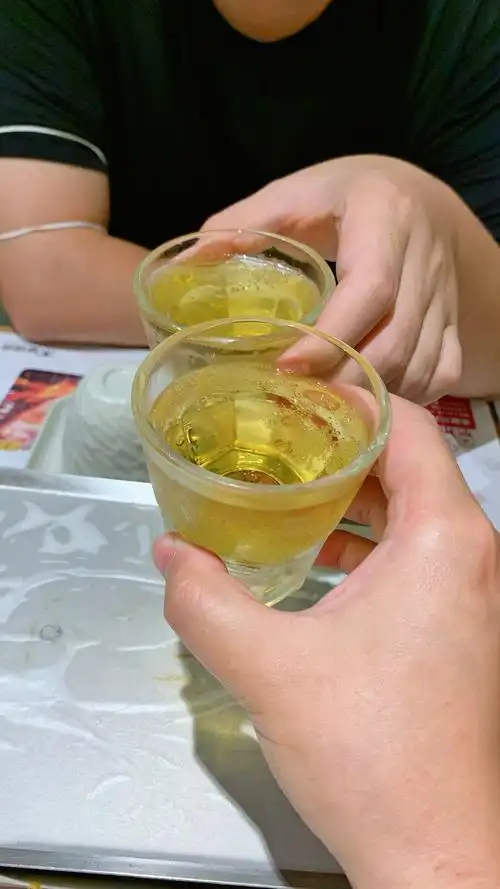 喝啤酒～干杯