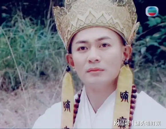 内地年轻的观众熟知他大多是因为张卫健版的《西游记》,江华版唐僧