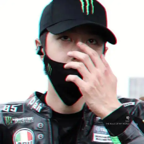 王一博雅马哈85号赛车手  做自己喜欢的 如果你真的喜欢 一定要做到