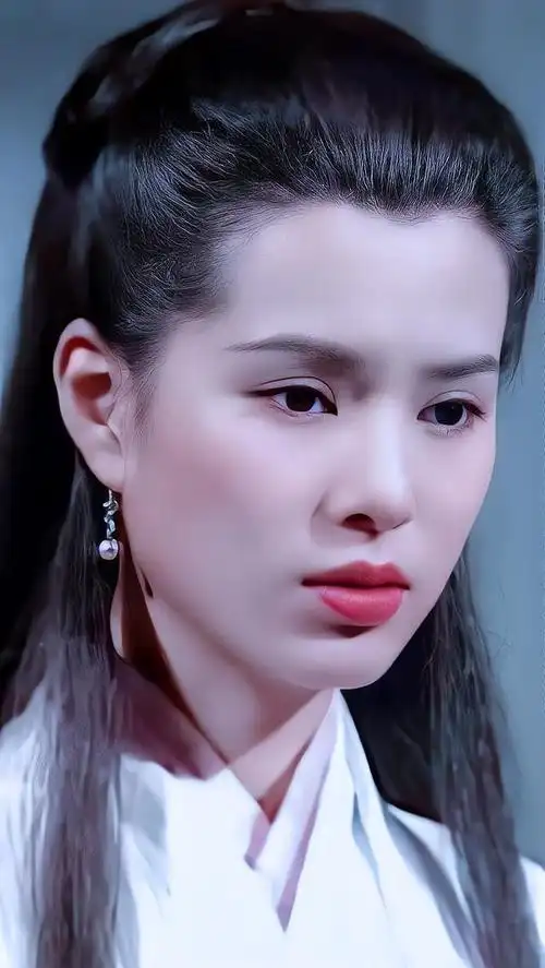 95年神雕侠侣中那个高雅脱俗的龙女如今再提也深入人心.