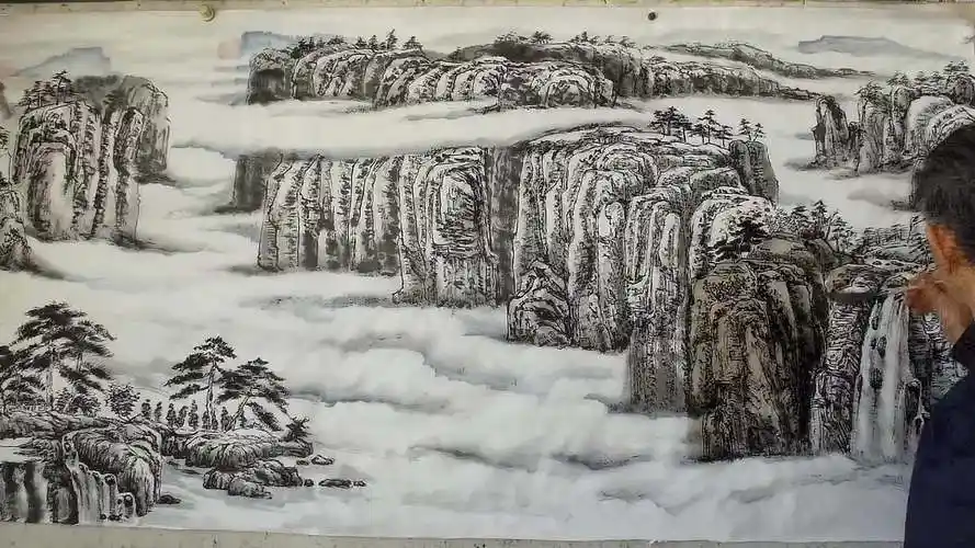 看吴作成给山水画《源远流长》山体部分上色,其实也不难画!