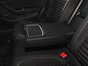2020款280tsi 领先型 后排中央扶手