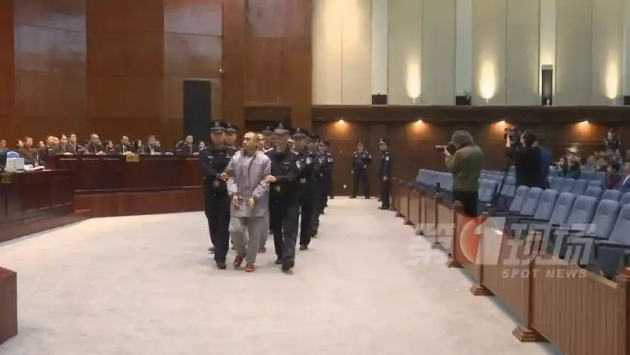 深圳一涉黑头目被判死缓,曾盘踞龙华片20多年.