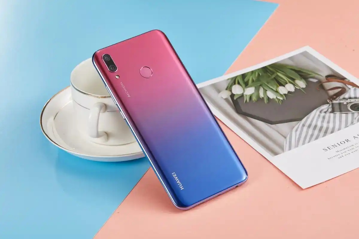 华为畅享9plus促销降价让相伴更加长久