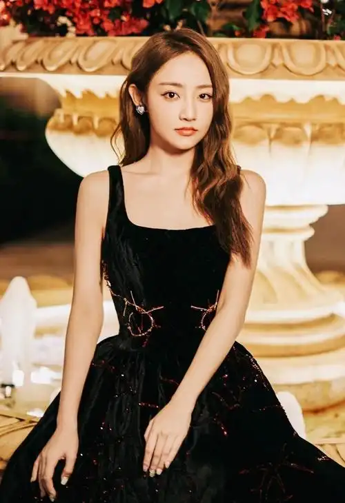 吴佳怡高清淡雅写真娇媚可人