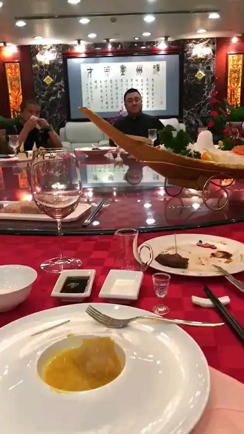 北京饭店高端大气,吃饭就是有点贵,一顿饭3万多块