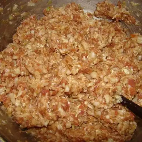 白菜猪肉包,皮薄馅大,上锅蒸记住这一步,松软不塌陷