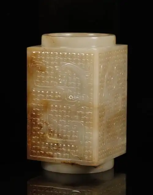 乾隆四神谷纹玉琮