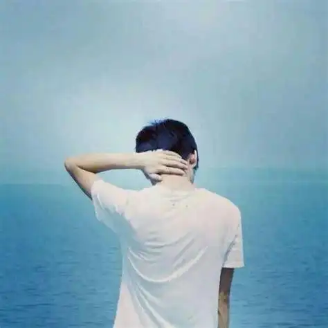 背对大海男生头像背对2022已更新今日资讯