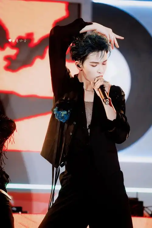 朱正廷武汉欢乐谷hoha电音节##朱正廷舞台氛围感