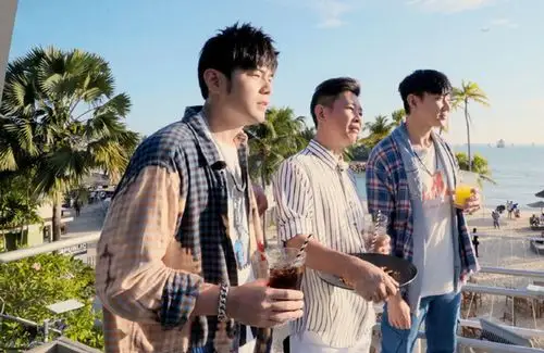 《周游记》周杰伦林俊杰迎"速度之争",延期播放吊足人的胃口