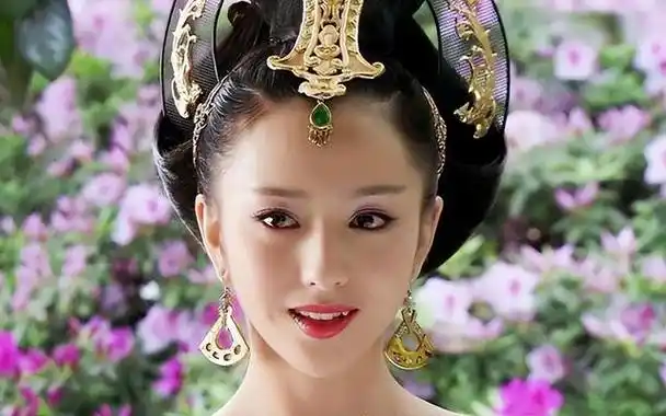 离婚不离爱!40岁佟丽娅的"清醒",给所有女人狠狠"上了一课"