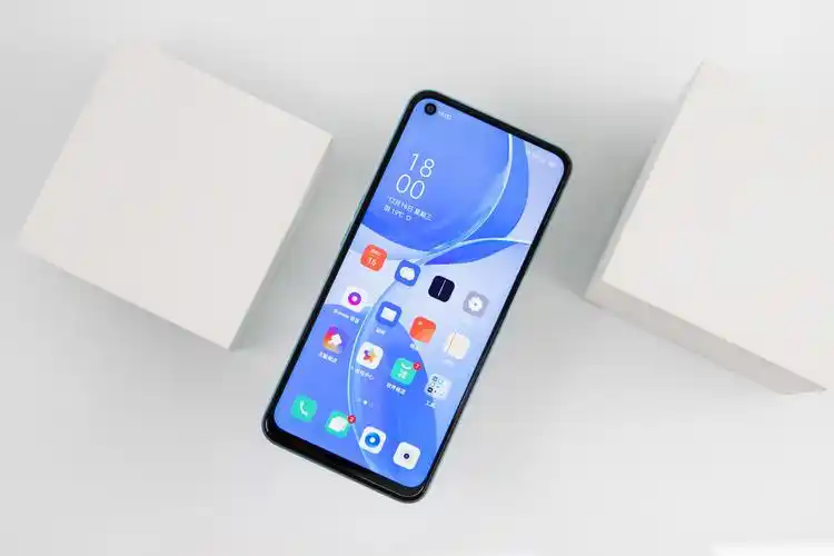 oppo a53图赏:轻薄机身,2.8d曲面设计