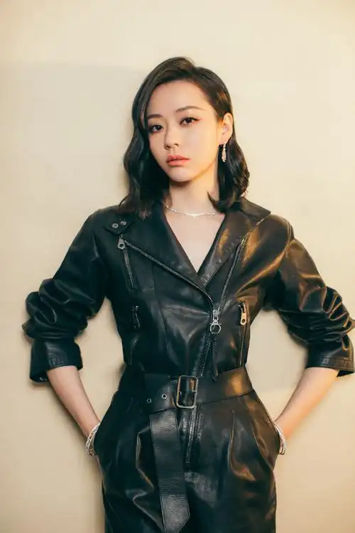 张靓颖皮衣性感甜酷写真图片46