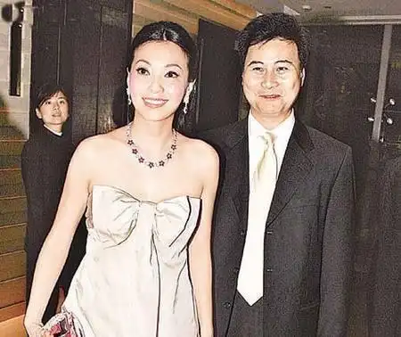 汤珈铖现任女友蔡小兰_36840娱乐