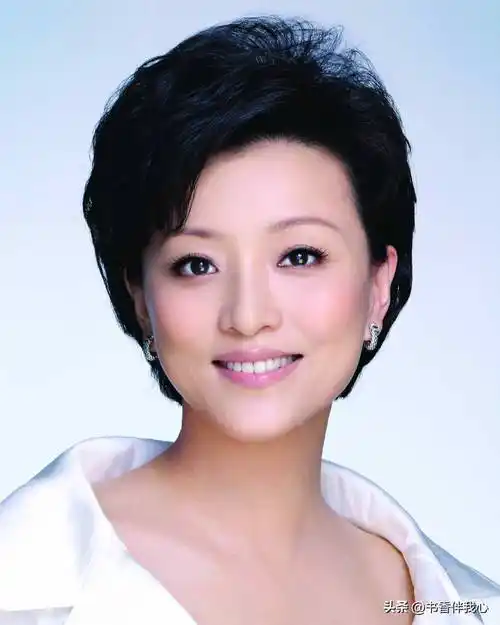 原电视女主持人杨澜,太美了_的发展_方面_中国