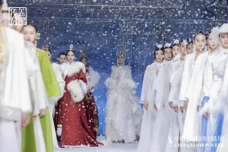 走上春晚舞台的盖娅传说,凭什么是"最美中国风"?