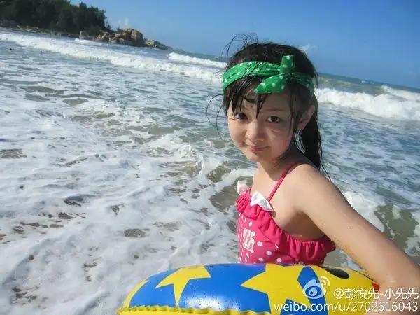 彭悦先穿泳衣照片图