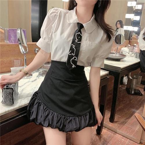 2021夏季新款韩版气质百搭设计感小众白色衬衣女加领带 百褶裙潮