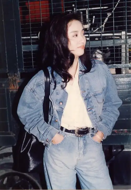 能给我推荐一张你最喜欢的梅艳芳小姐的照片吗? - 知乎