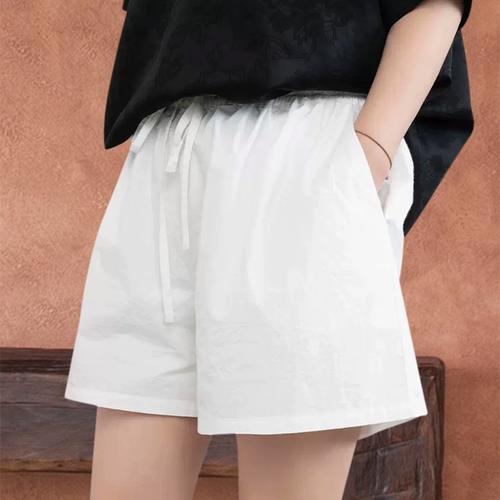 知笔墨法式纸感棉松紧腰热裤 夏季百搭白色短裤女
