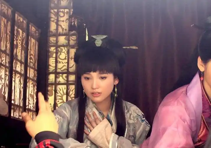 《神话》,主角凉了,配角成总裁,如今差距一目了然_陈紫函_胡歌_张萌