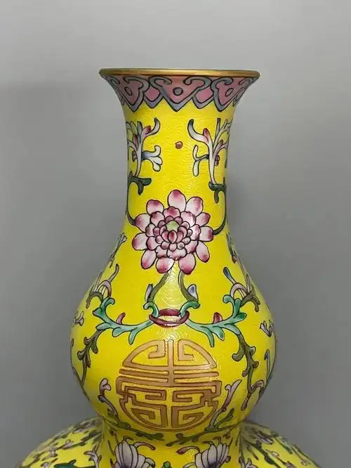 大清乾隆年制珐琅彩镂空瓷器#瓷器 #珐琅彩  - 抖音