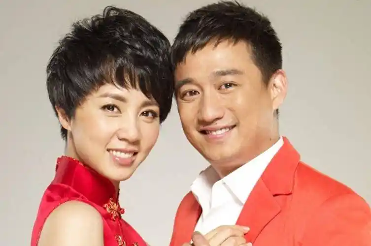 "顶"女人屁股,以"好男人"自居却睡女大学生,黄磊人设崩了?