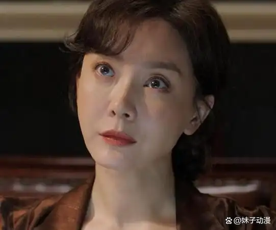 陈数,毕业于中央戏剧学院表演系.