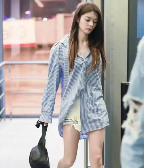 傅菁穿15cm的"人字拖",变身冷艳女神在线撩,网友:高级!