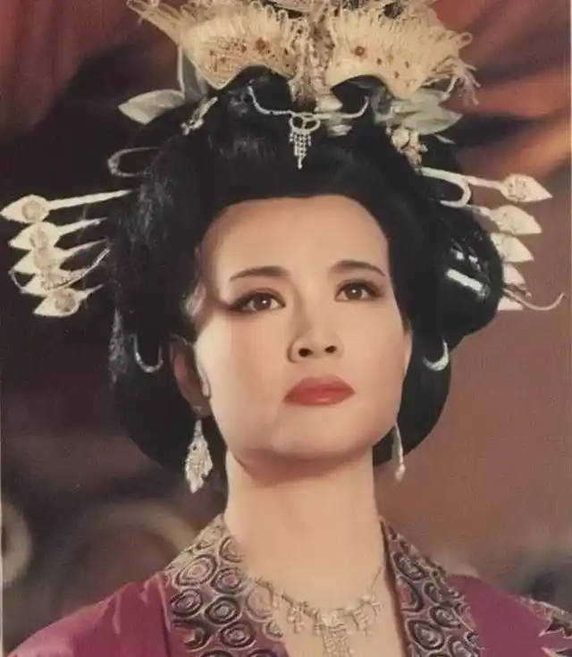 武则天的真实画像曝光:确实漂亮,身高赛男儿,长相堪比绝世佳人