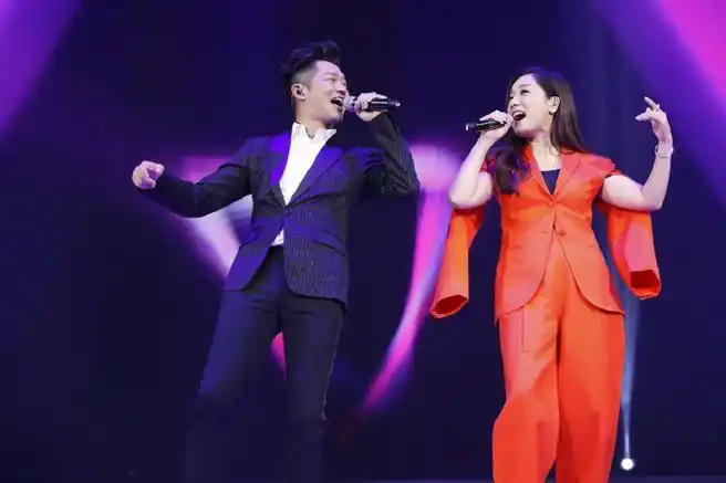 凤凰传奇要开演唱会了##凤凰传奇演唱会20城巡演