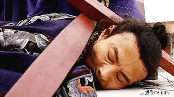 原创午门斩首虽是假的但在五门挨板子的却有很多被打死的比比皆是